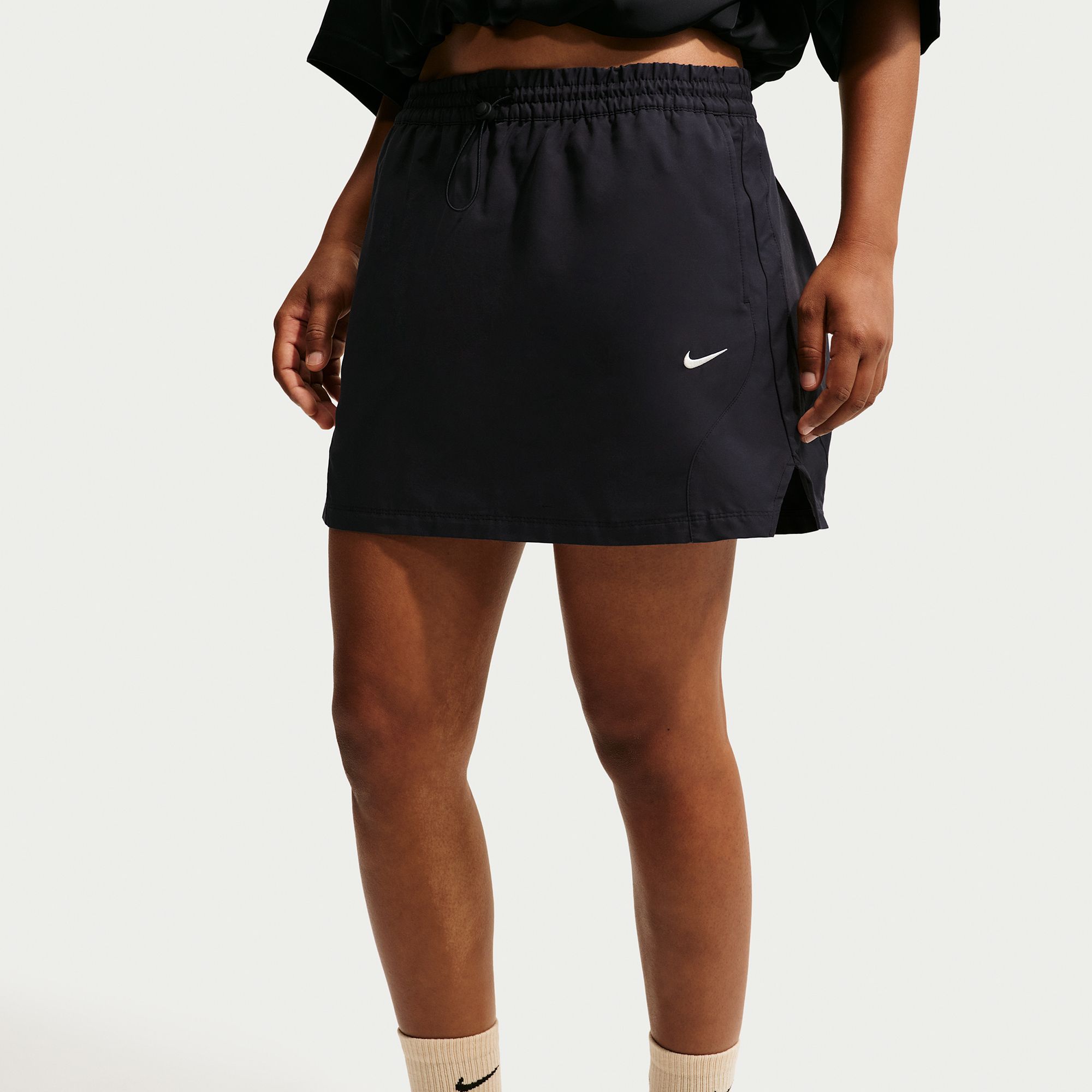 Nike Women's Sportswear Mid-Rise Mini Skirt
