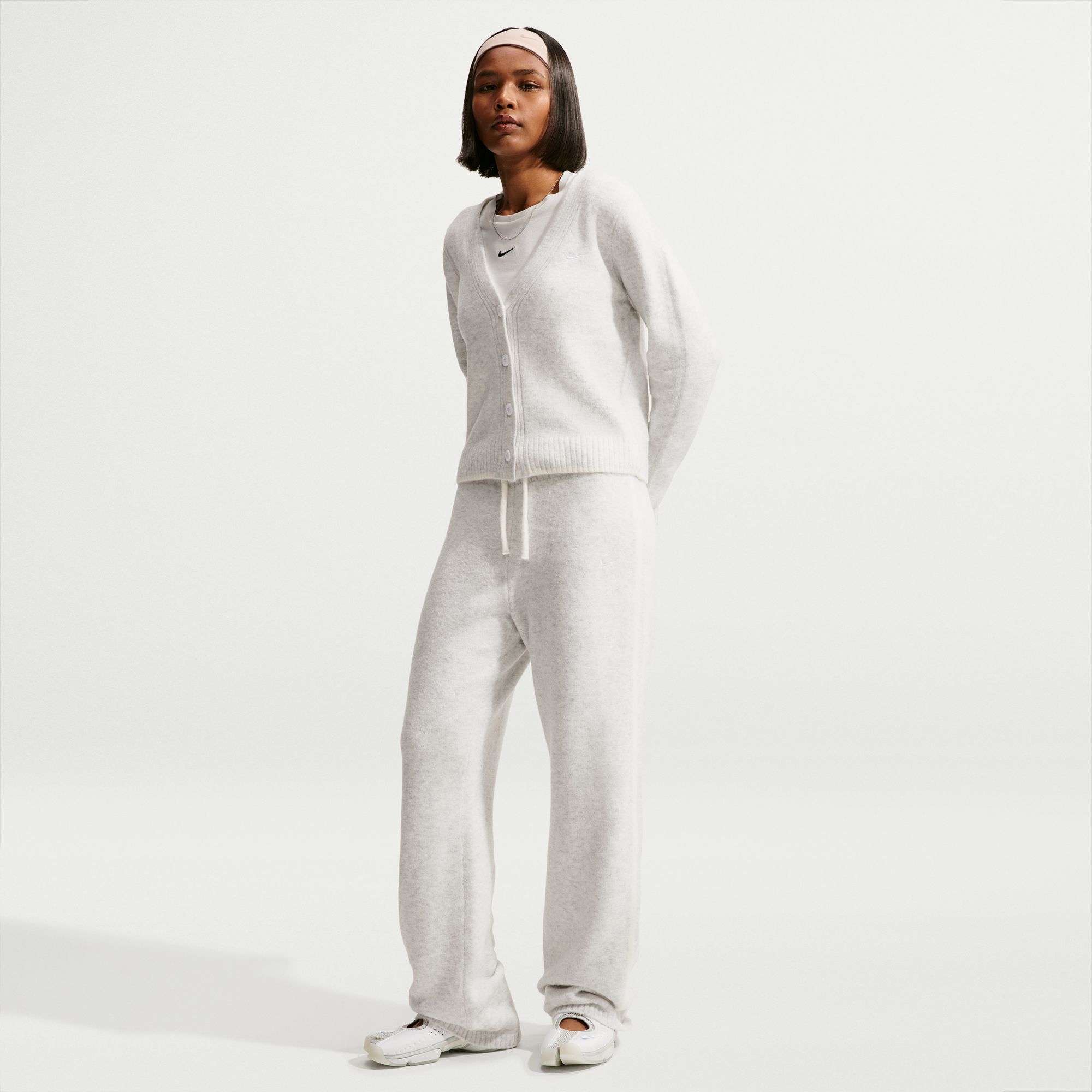 Nike Women's Sportswear Chill Knit Mid-Rise Pants