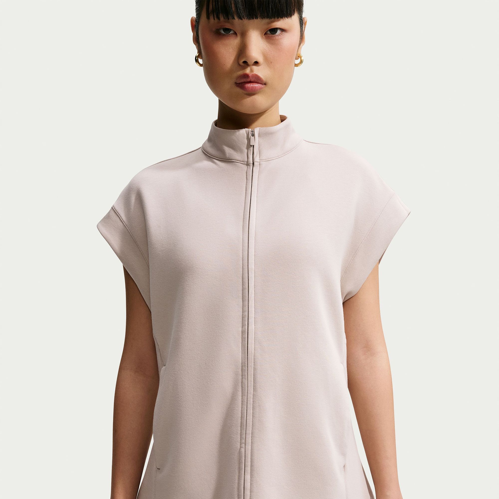 Nike Women's 24.7 ImpossiblySoft Dri-FIT Full-Zip Tunic