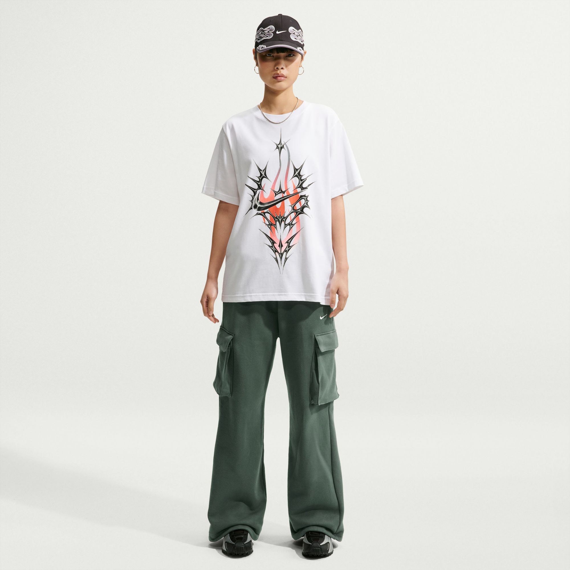Nike Women's Studio Fleece Medium Weight Oversized High-Rise Cargo Pants