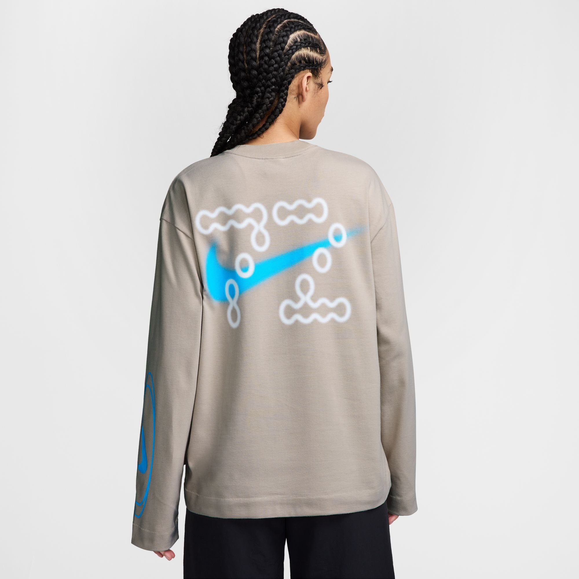 Nike Women's Sportswear Oversized Long-Sleeve T-Shirt