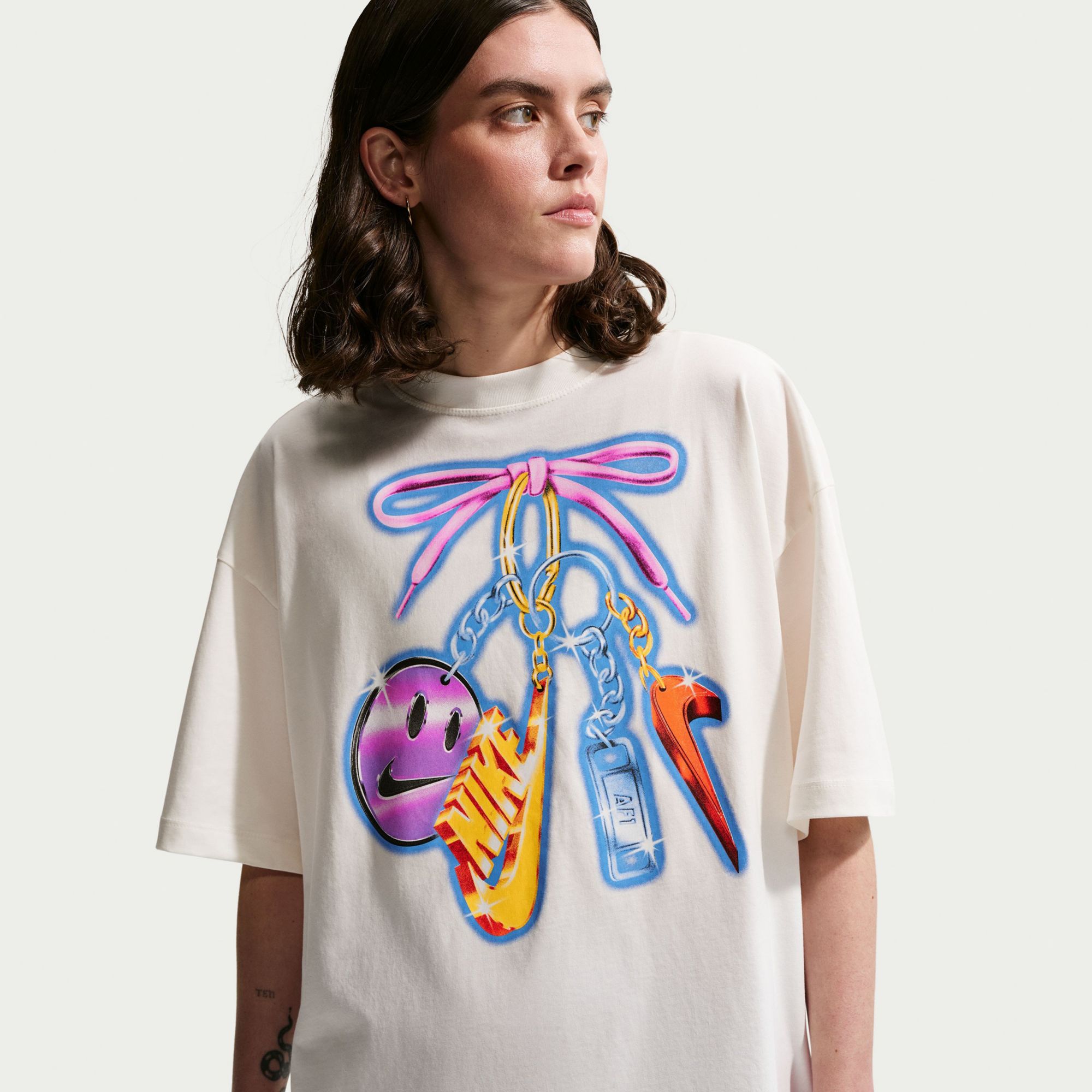 Nike Women's Sportswear Classic Oversized Keychain Graphic T-Shirt