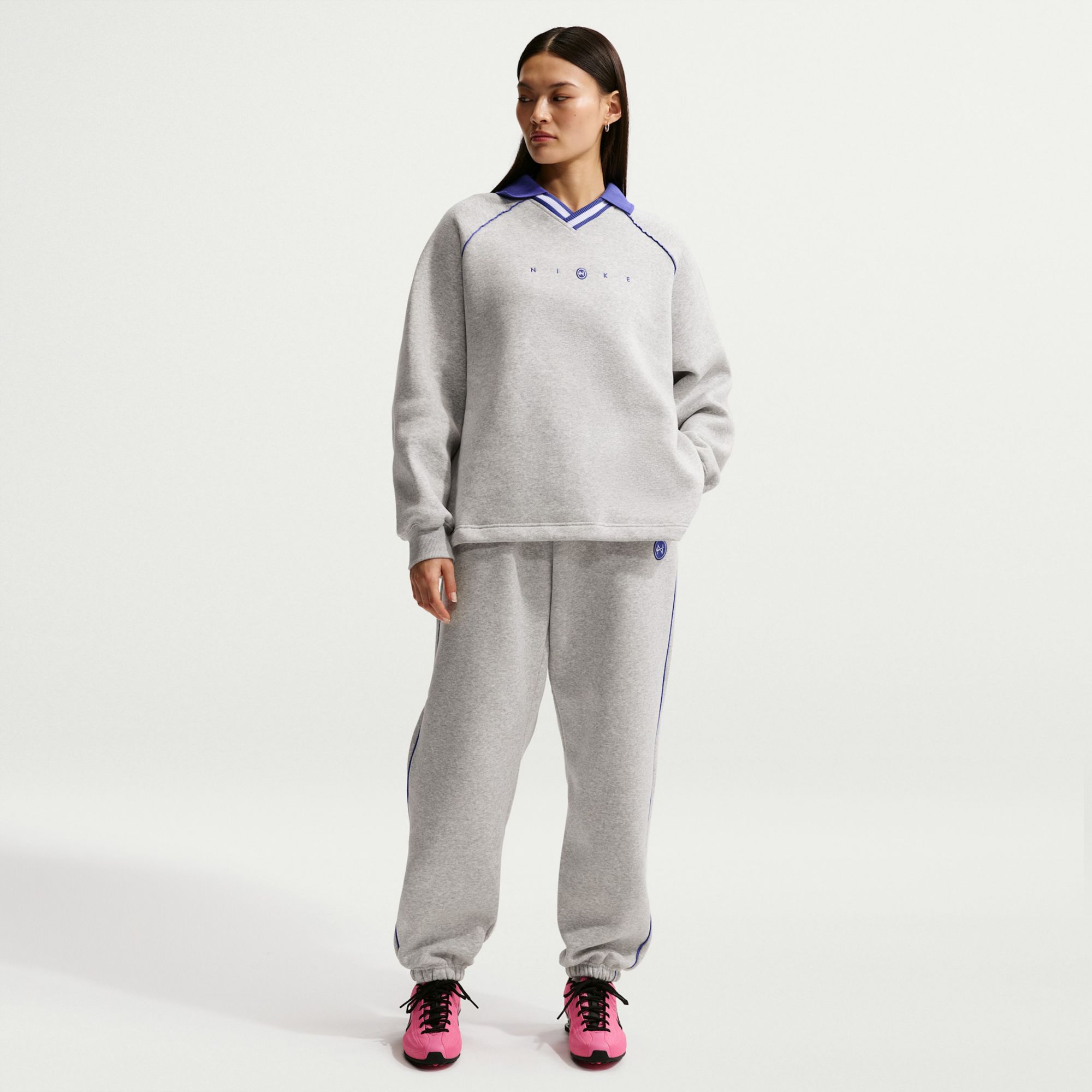 Nike Women's Sportswear Phoenix Fleece Oversized High-Waisted Graphic Pants
