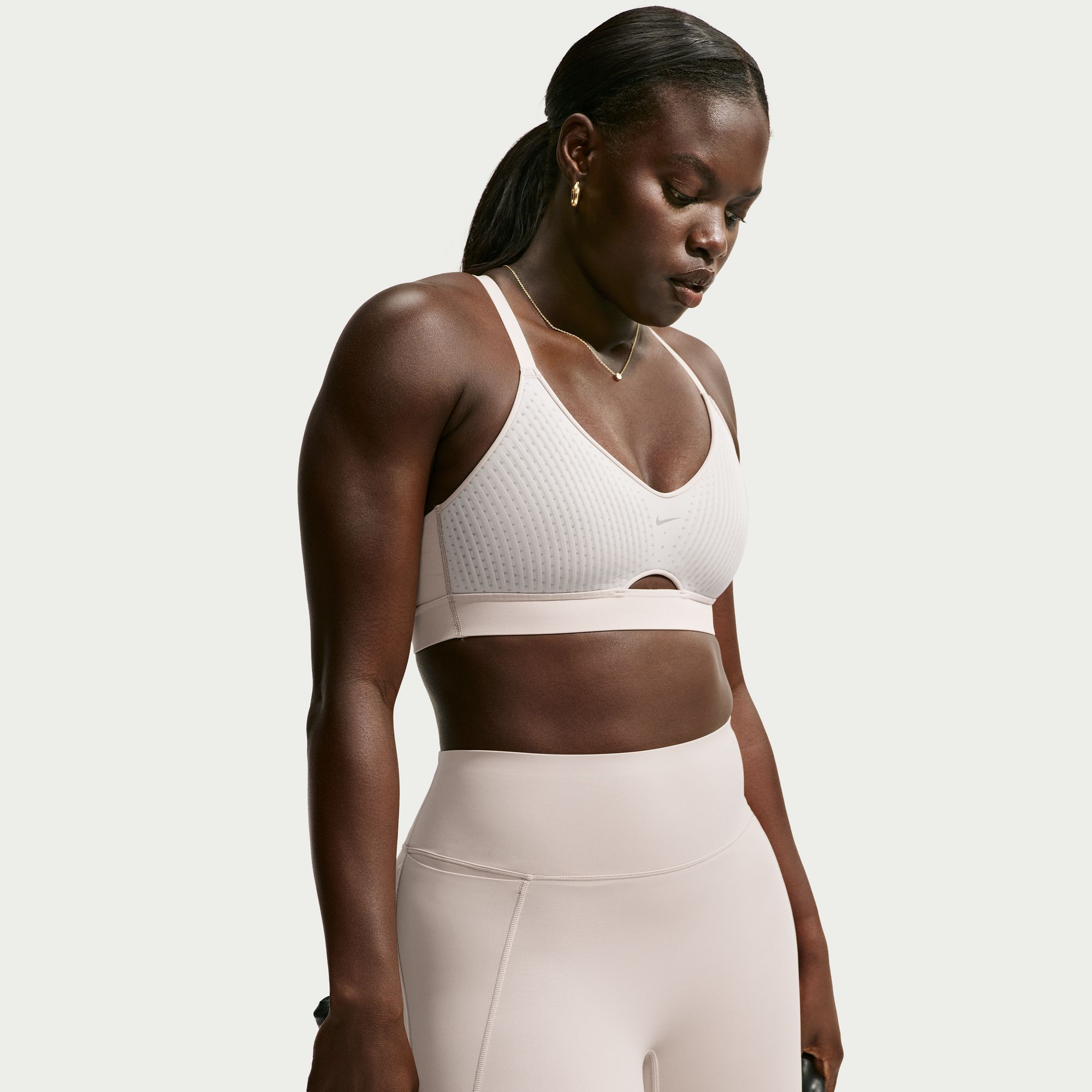 Nike Women's Universa Pulse Medium-Support Padded Sports Bra