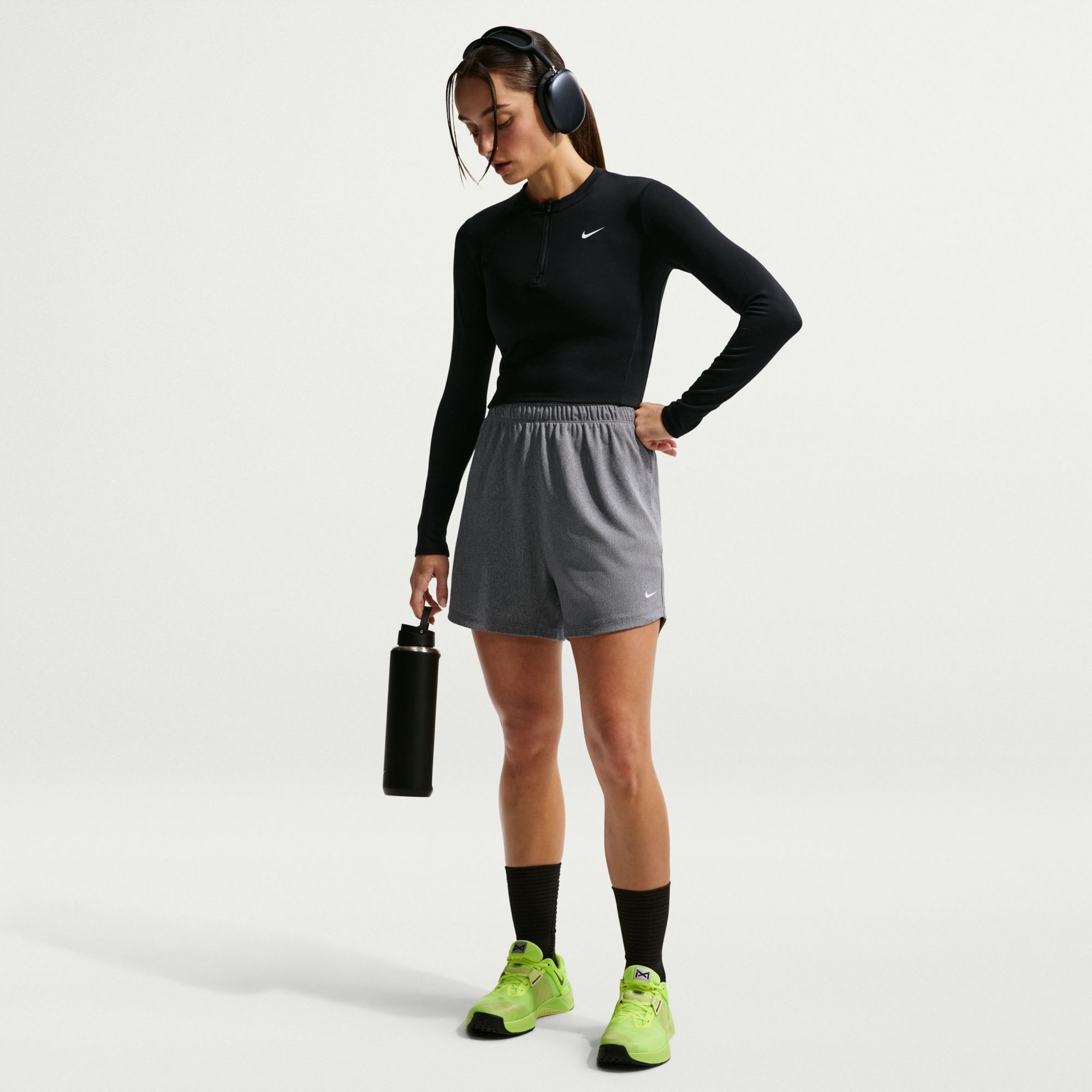 Nike Women's One Dri-FIT Mid-Rise 4" Shorts