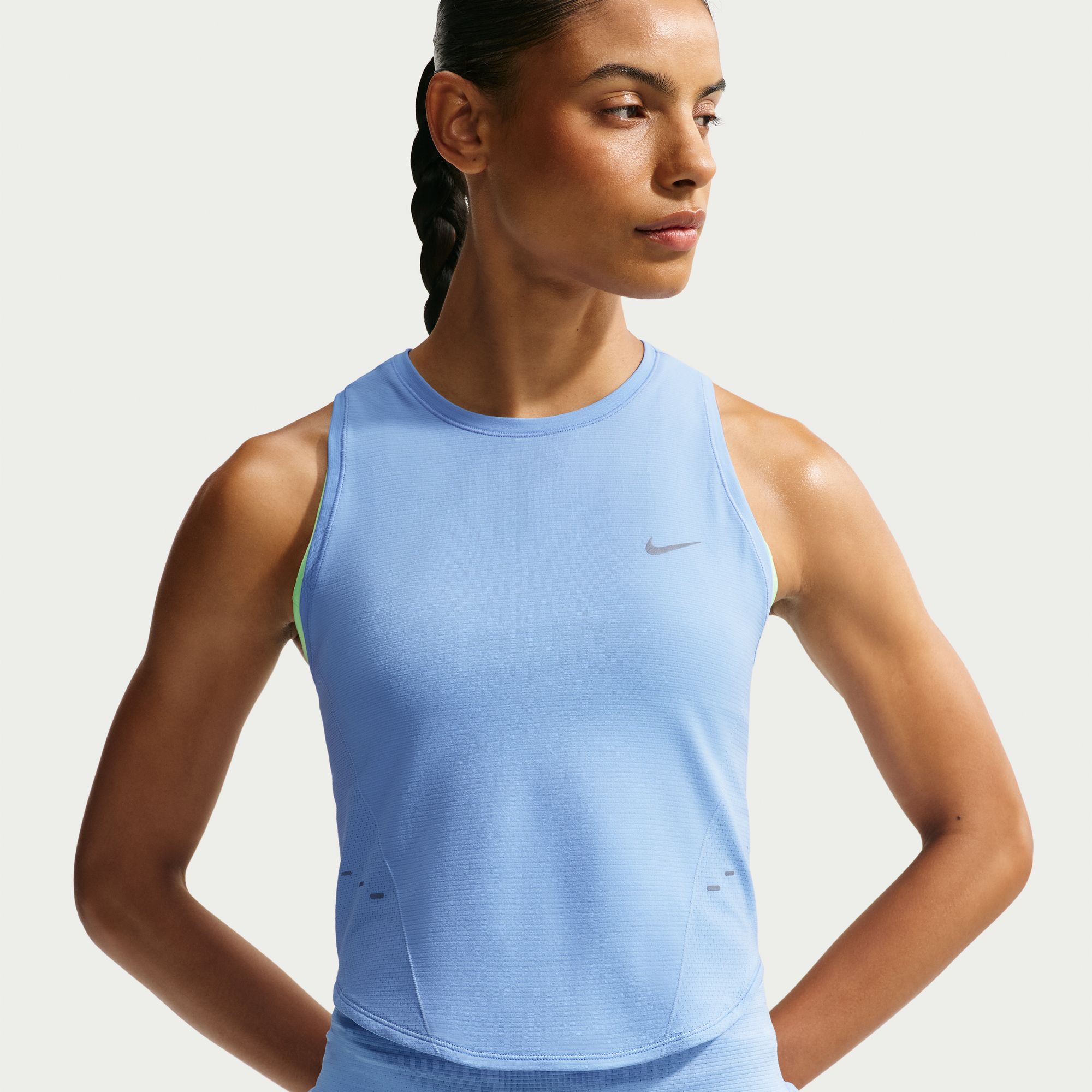Nike Women's Swift Dri-FIT Seamless Cropped Running Tank Top