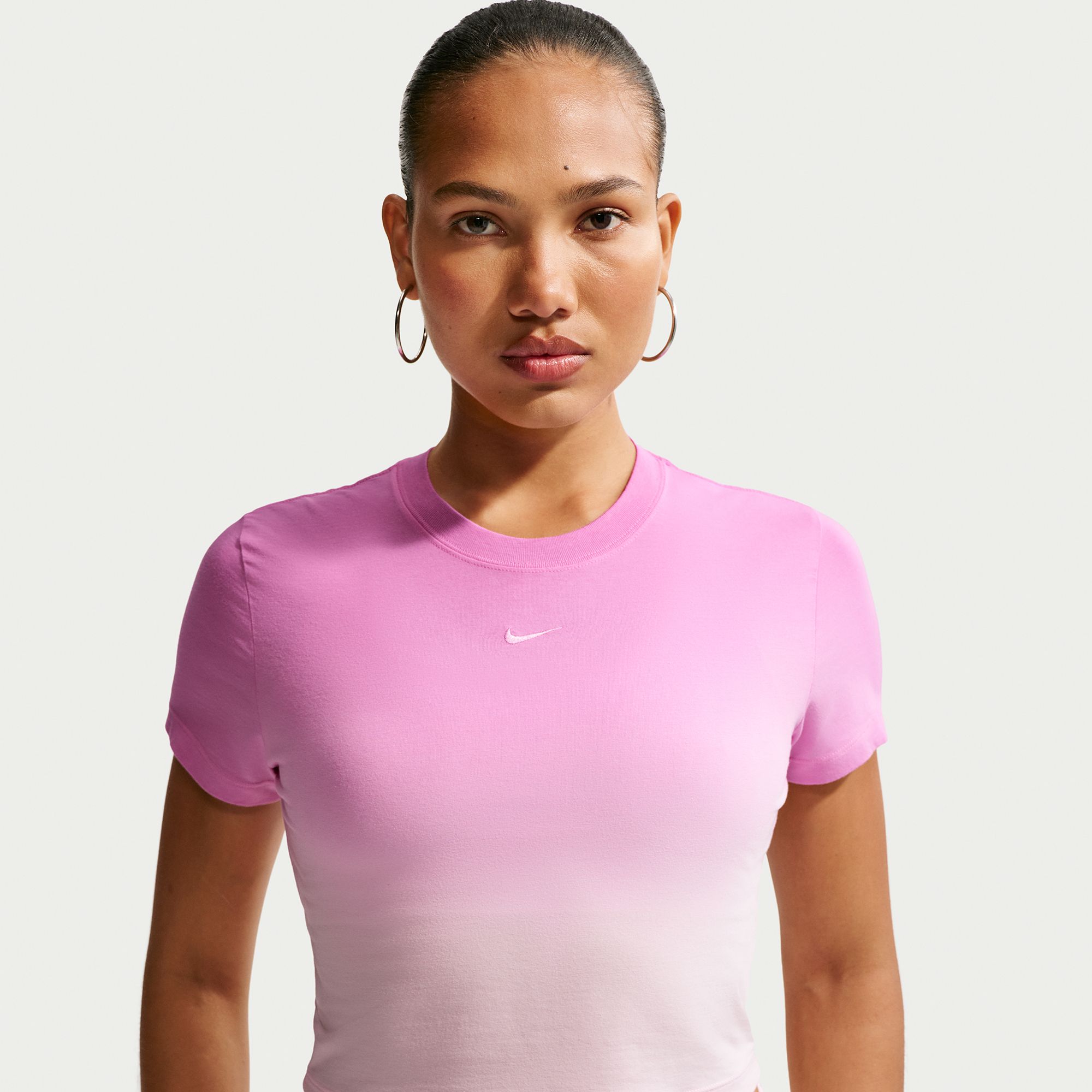 Nike Women's Sportswear Chill Knit Slim Cropped T-Shirt