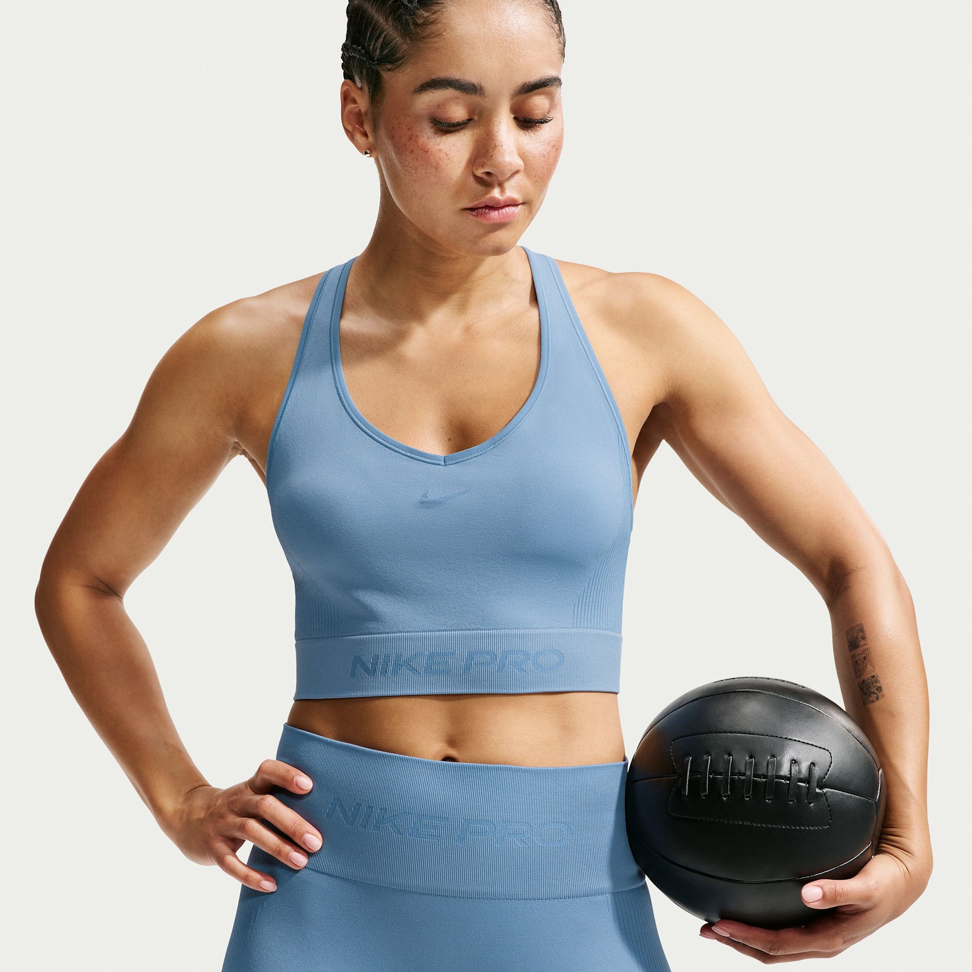 Nike Women's Pro Seamless Dri-FIT Cropped Tank Top