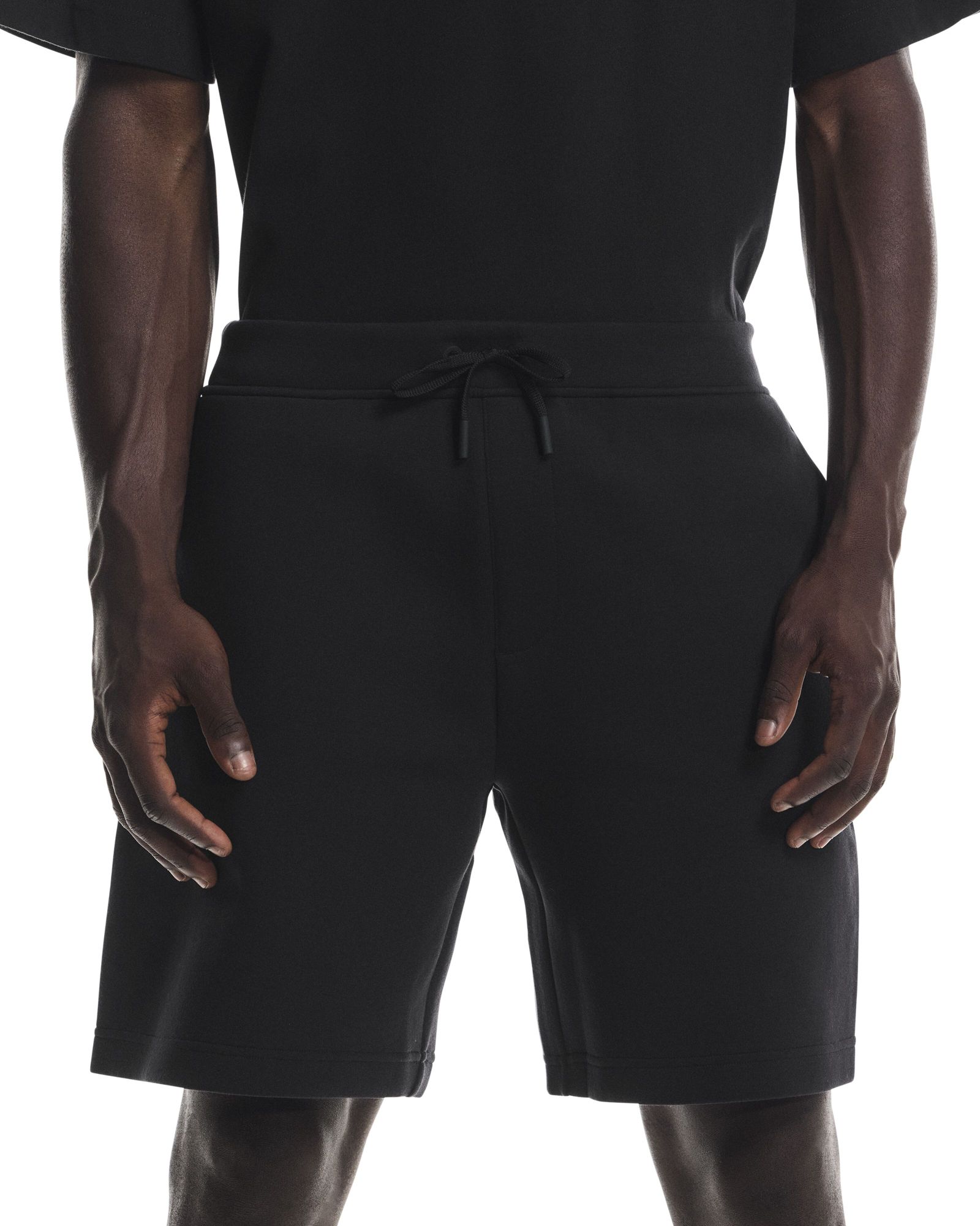 On Men's Focus Tech Shorts Black thumbnail