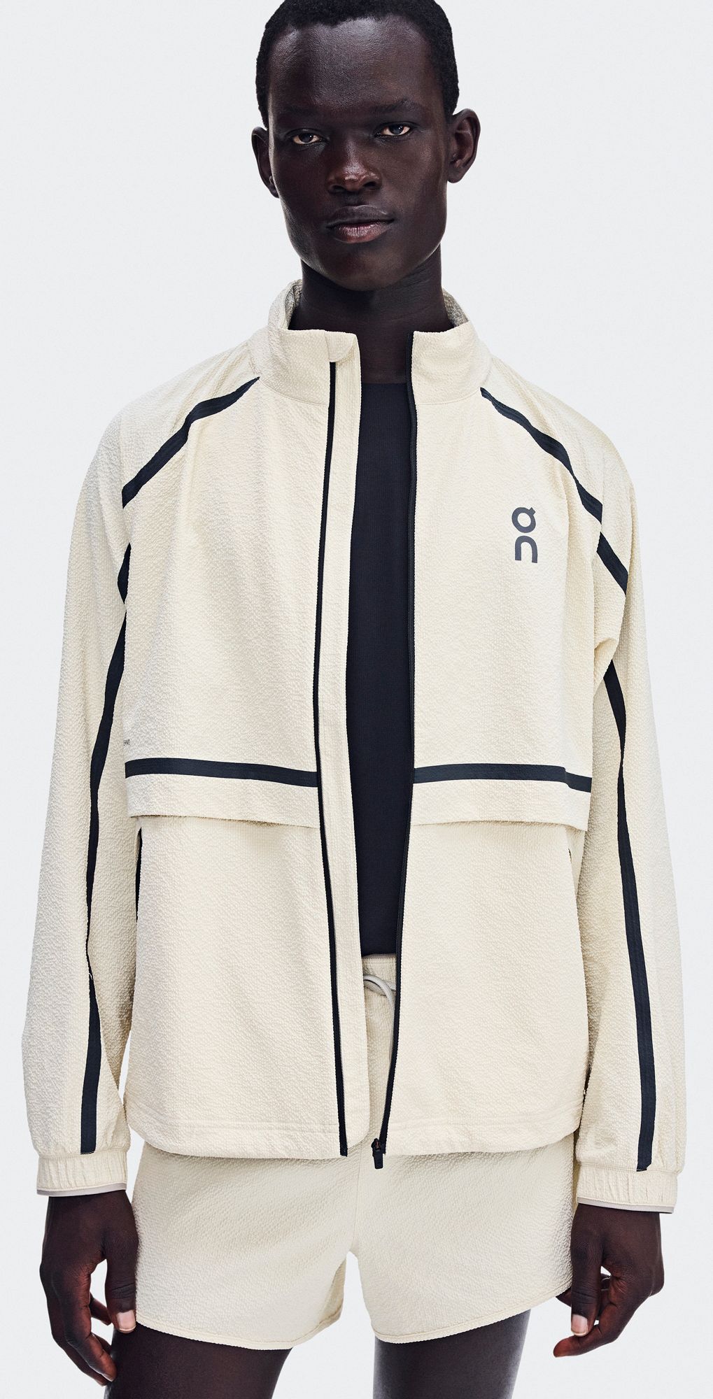 On Men's Performance Volt Jacket