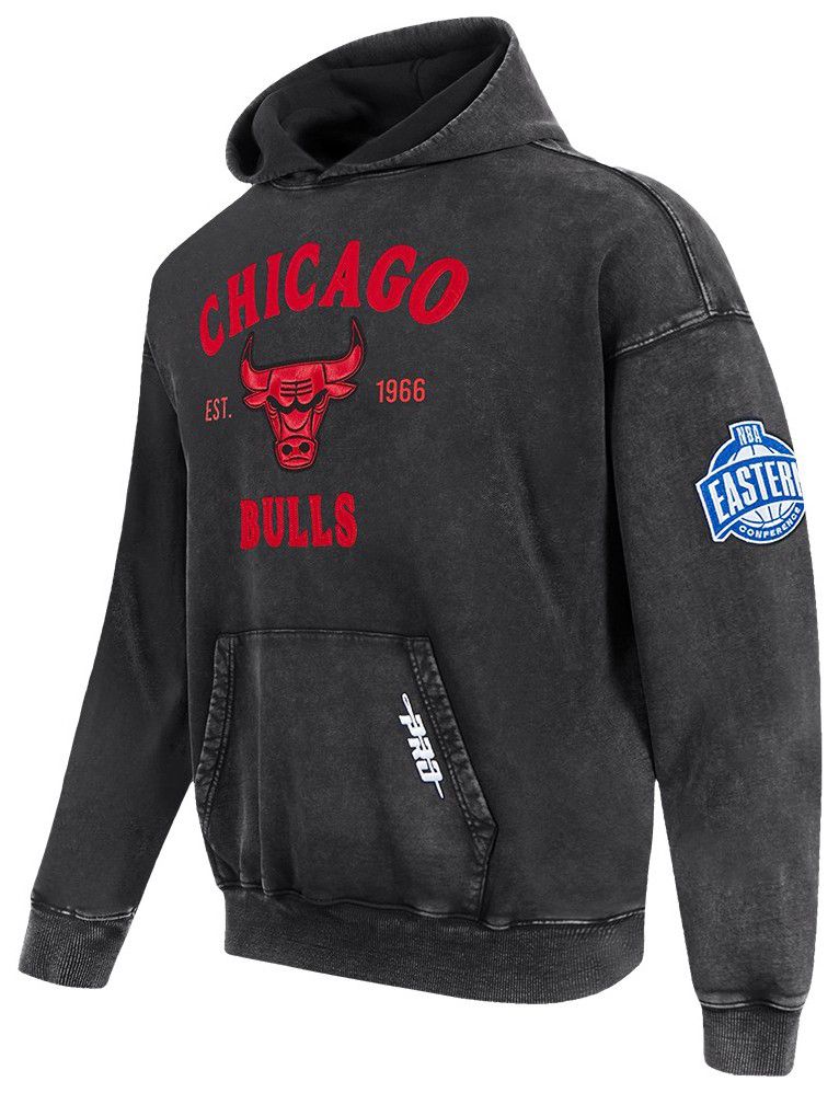Pro Standard Men's Chicago Bulls Washed Twill Hoodie