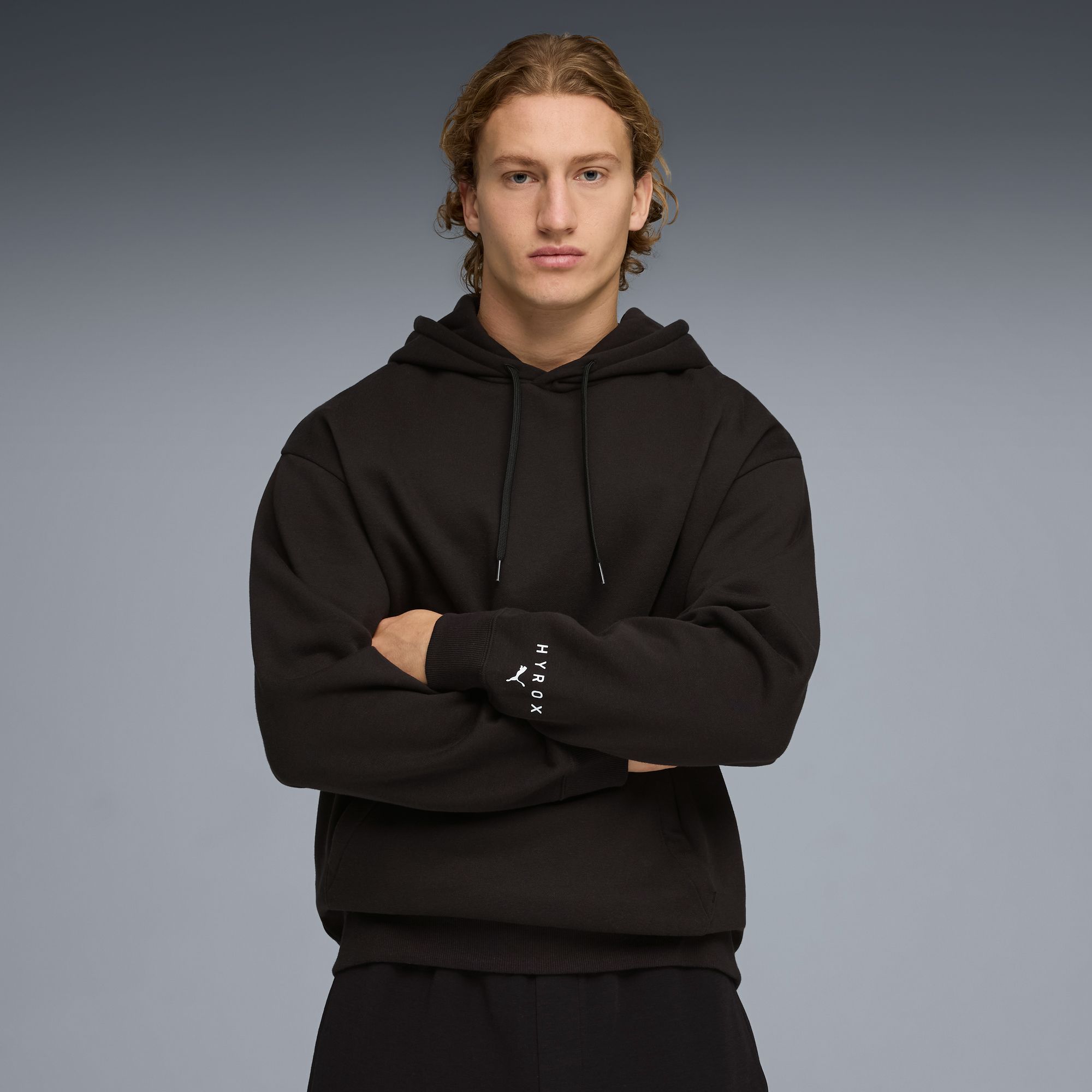 Hoodies & Sweatshirts