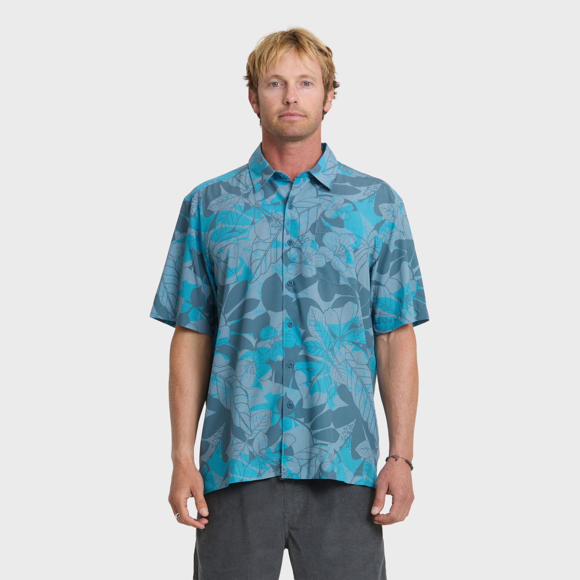 Quiksilver Men's Waterman Performance Pack Short Sleeve Woven Shirt