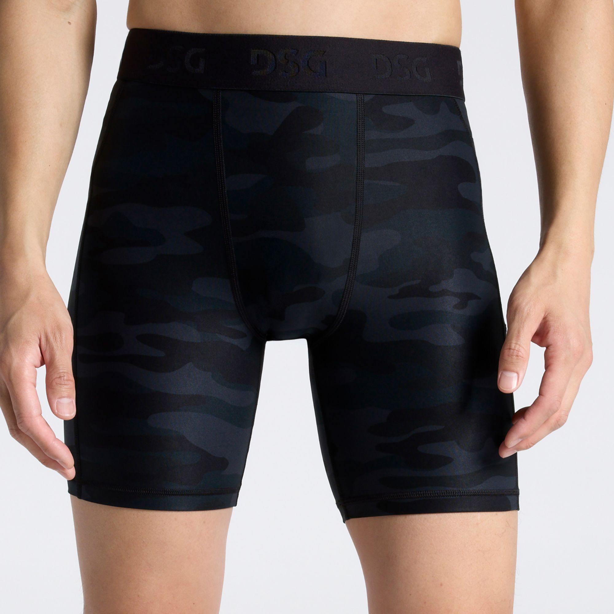 DSG Men's 7" Compression Short with Pocket