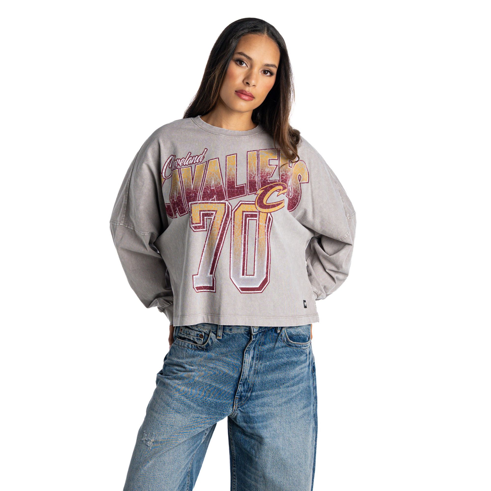 The Wild Collective Women's Cleveland Cavaliers Heavyweight Graphic Long Sleeve Shirt