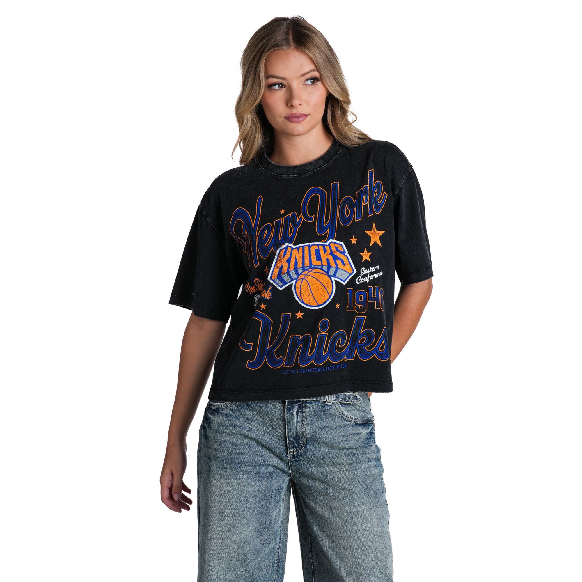 The Wild Collective Women's New York Knicks Washed Band Graphic T-Shirt