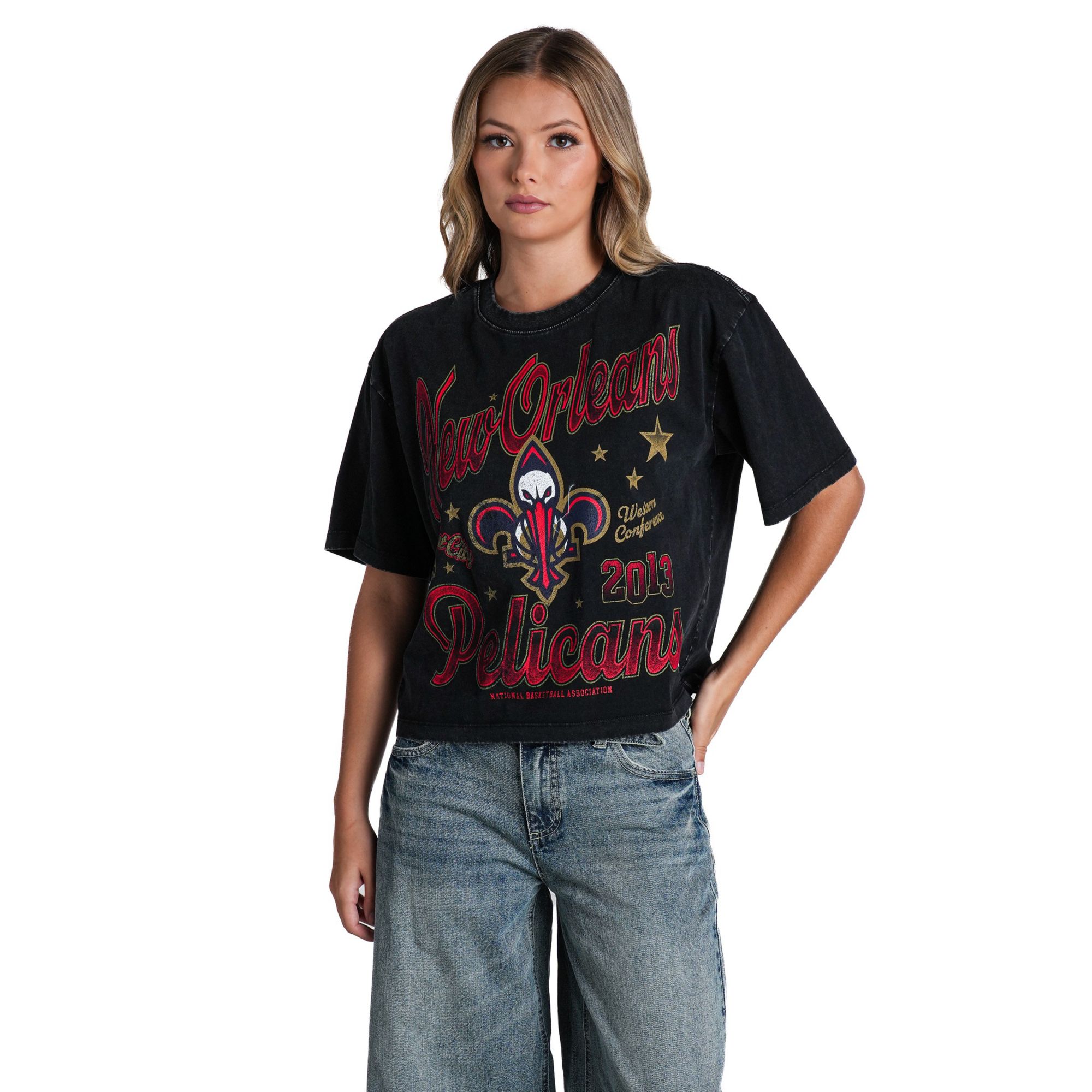 The Wild Collective Women's New Orleans Pelicans Washed Band Graphic T-Shirt