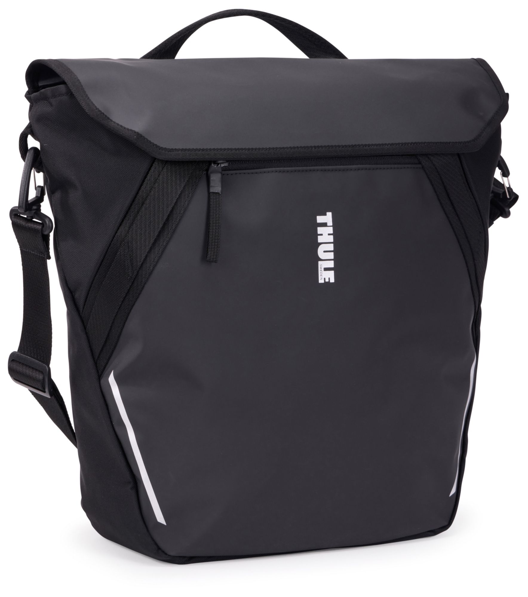 Thule Chasm 22L Courier with InLock