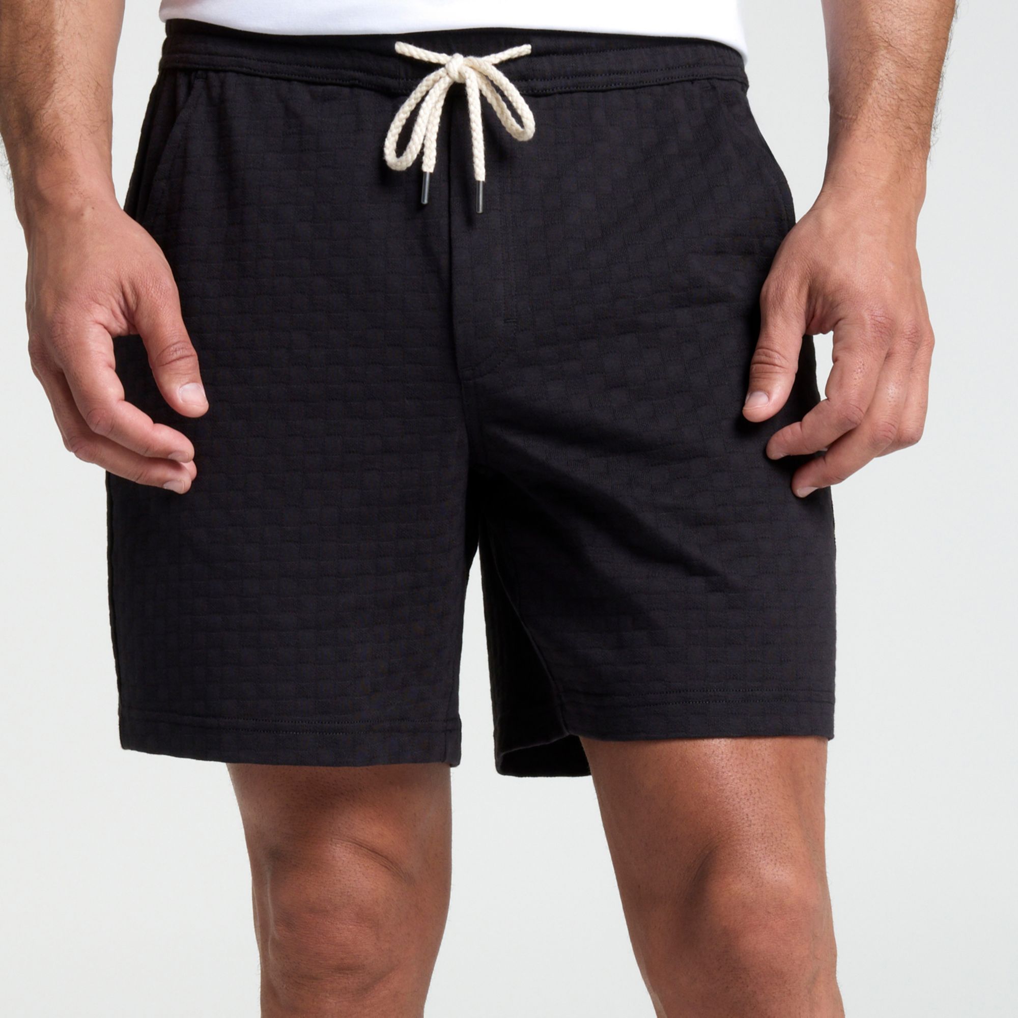VRST Men's 7" Textured Knit Short