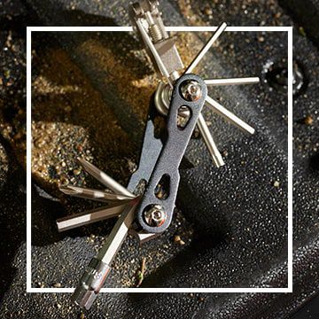 Knives & Multi-Tools